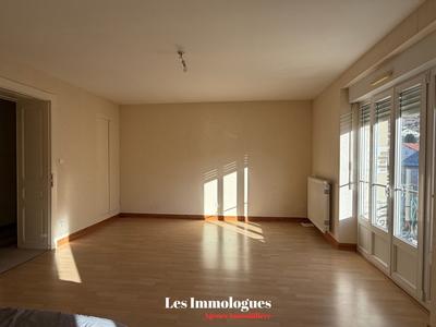 Appartement - 92 m² - 4 pièces