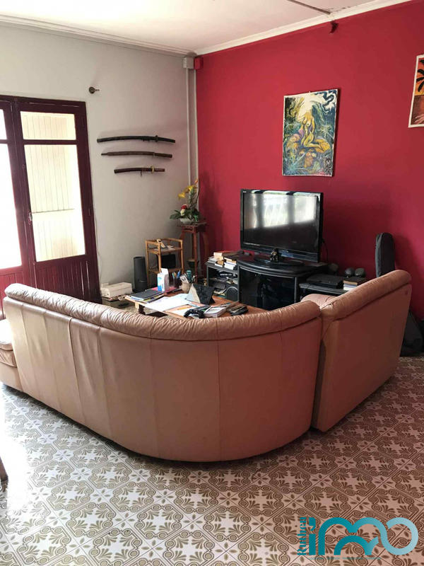 Maison - 200 m² - 8 pièces