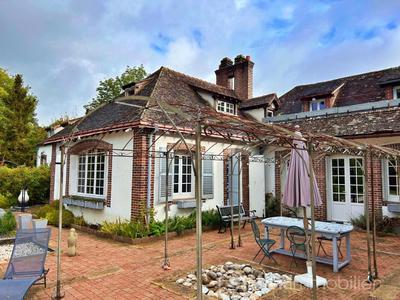 Propriété - 487 m² - 22 pièces