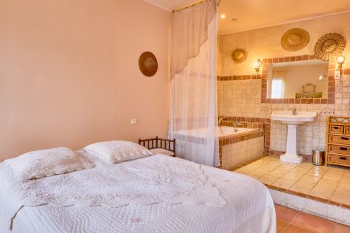 Arelate Sejour - Arles Liberté