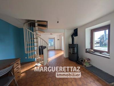 Maison jumelée - 84 m² - 5 pièces