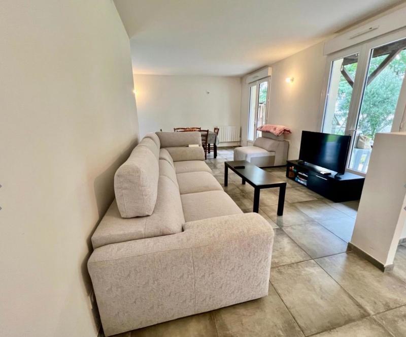 Maison - 101 m² - 6 pièces