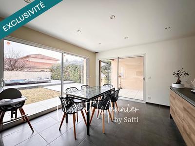 Maison - 96 m² - 4 pièces