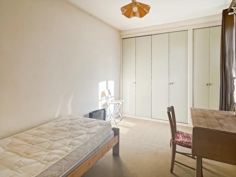 Maison - 239 m² - 8 pièces