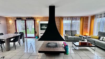 Maison - 185 m² - 6 pièces
