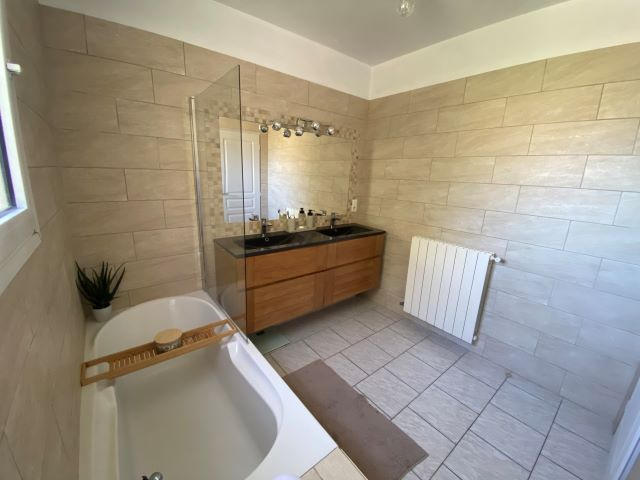 Maison - 154 m² - 6 pièces