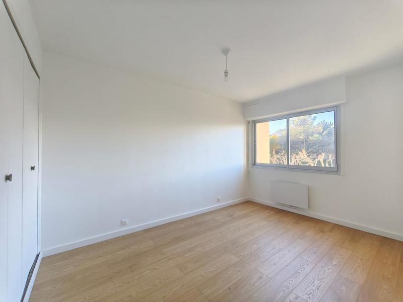 Appartement ancien - 111 m² - 5 pièces