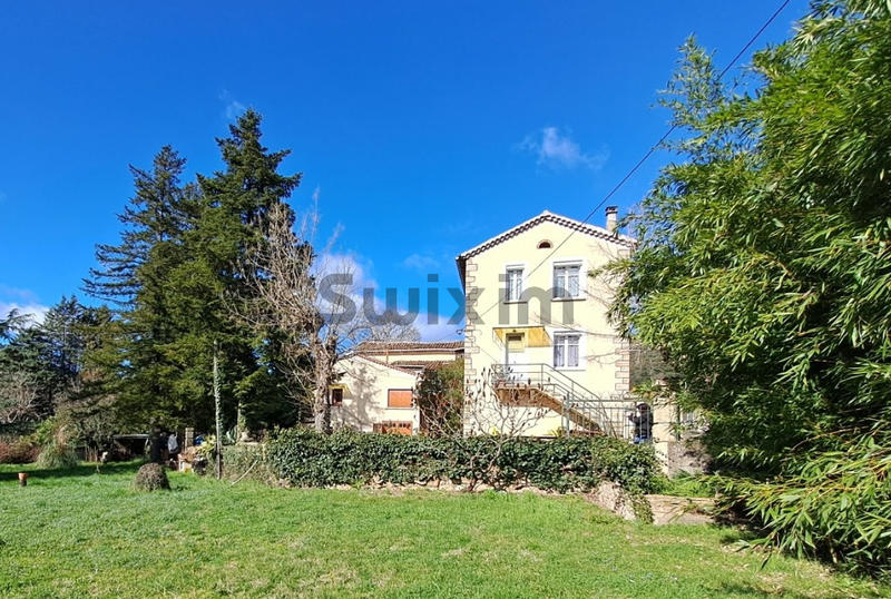 Mas - 214 m² - 16 pièces