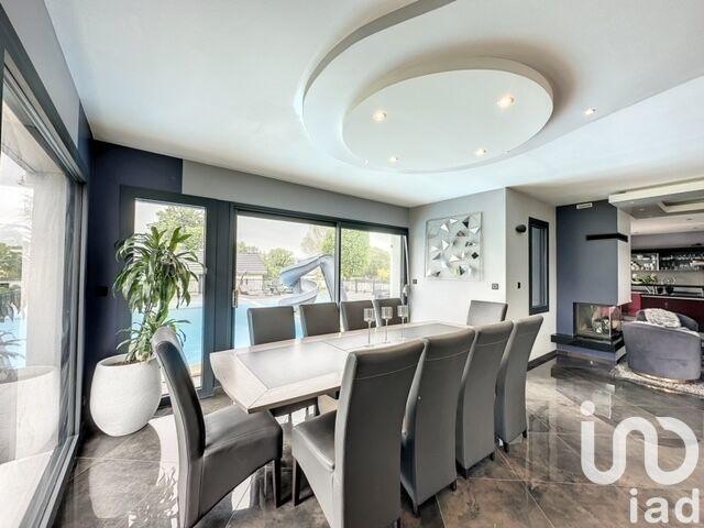 Maison de maîtres - 260 m² - 7 pièces