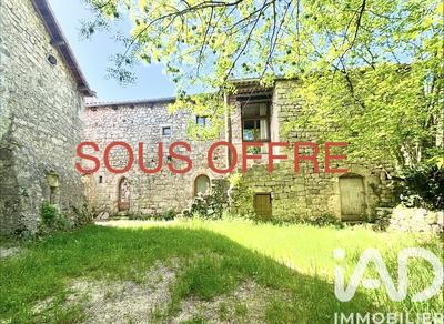 Maison - 210 m² - 7 pièces