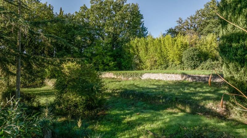 Maison - 240 m² - 10 pièces