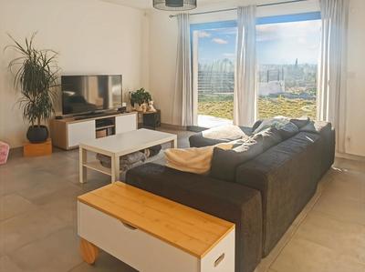 Villa - 90 m² - 4 pièces