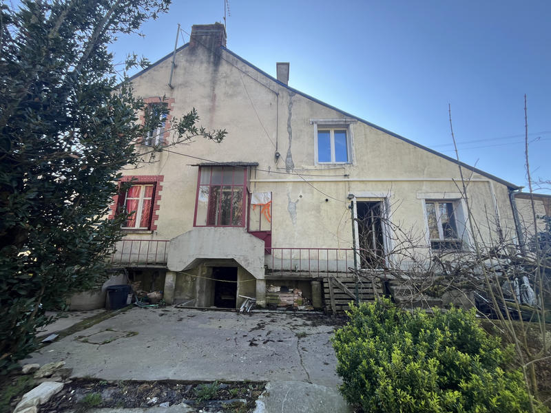 Maison - 105 m² - 5 pièces