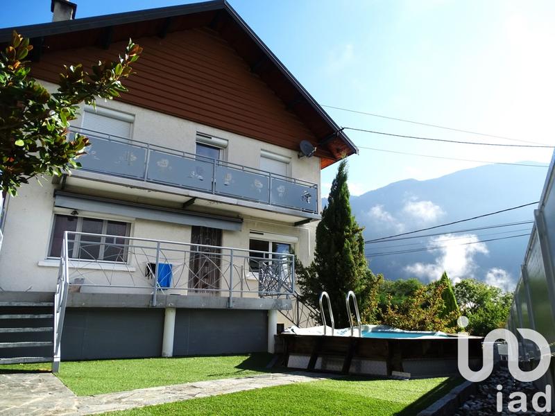 Maison - 98 m² - 5 pièces