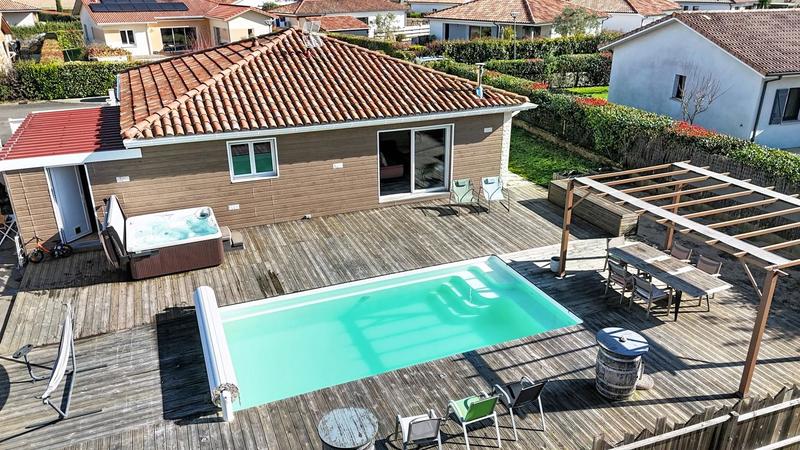 Maison - 101 m² - 4 pièces