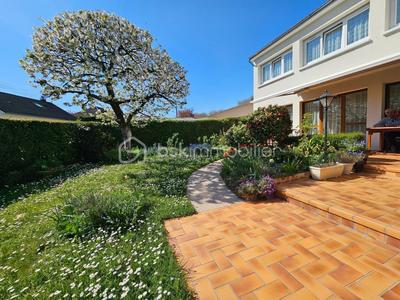 Pavillon - 127 m² - 6 pièces