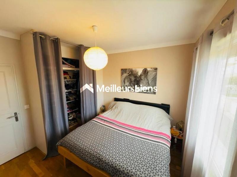 Villa - 164 m² - 6 pièces