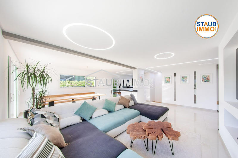 Villa - 437 m² - 13 pièces