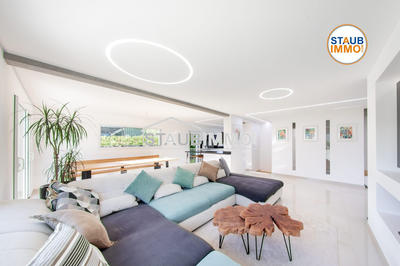 Villa - 437 m² - 13 pièces