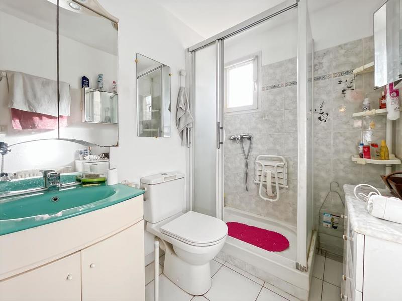 Maison - 99 m² - 5 pièces