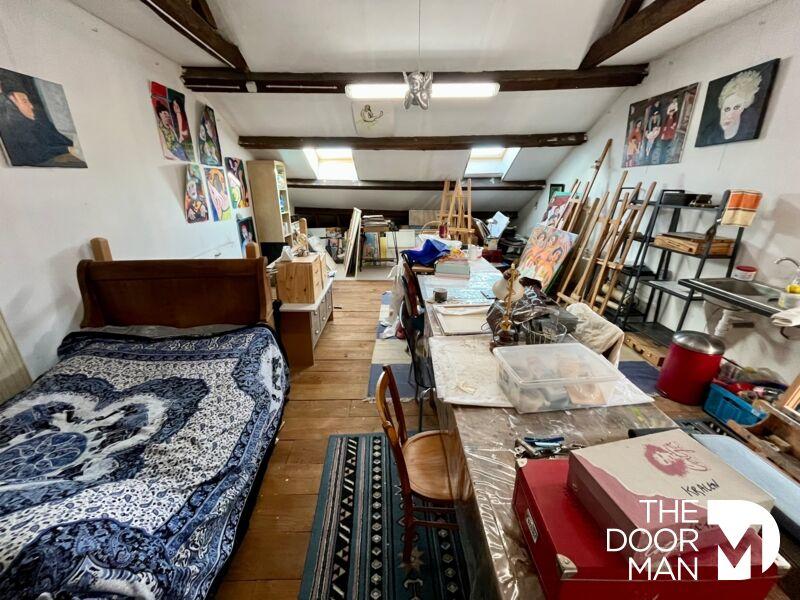 Maison - 140 m² - 5 pièces