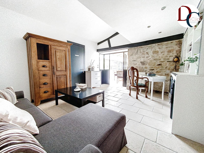 Maison - 465 m² - 13 pièces