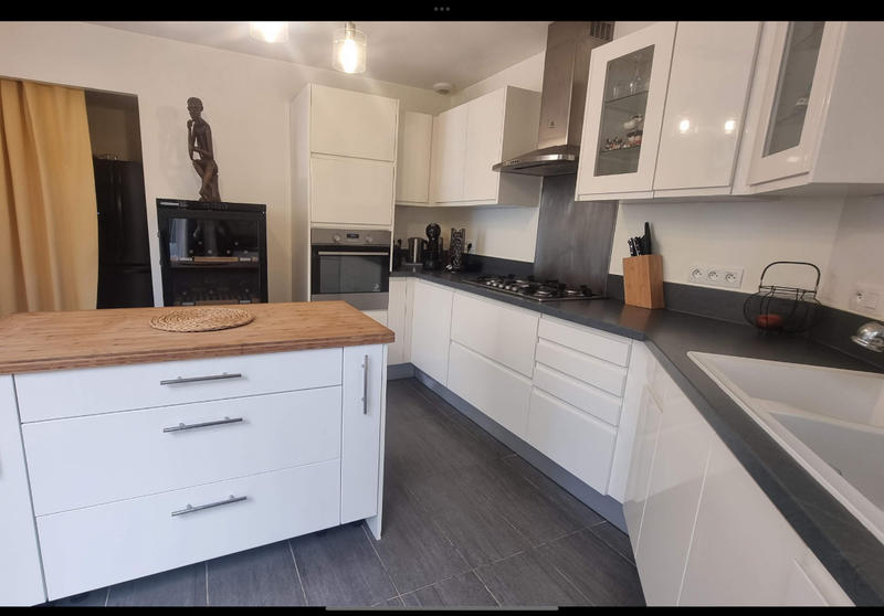 Appartement - 140 m² - 4 pièces