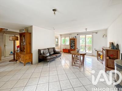Maison - 107 m² - 6 pièces