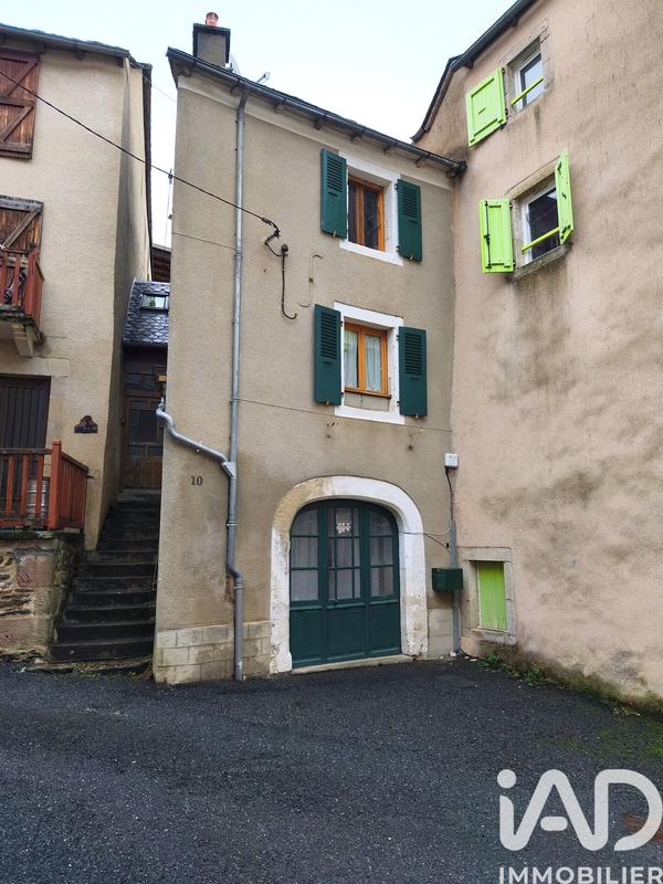 Maison de village - 90 m² - 6 pièces