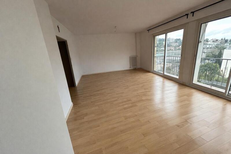 Appartement - 81 m² - 3 pièces