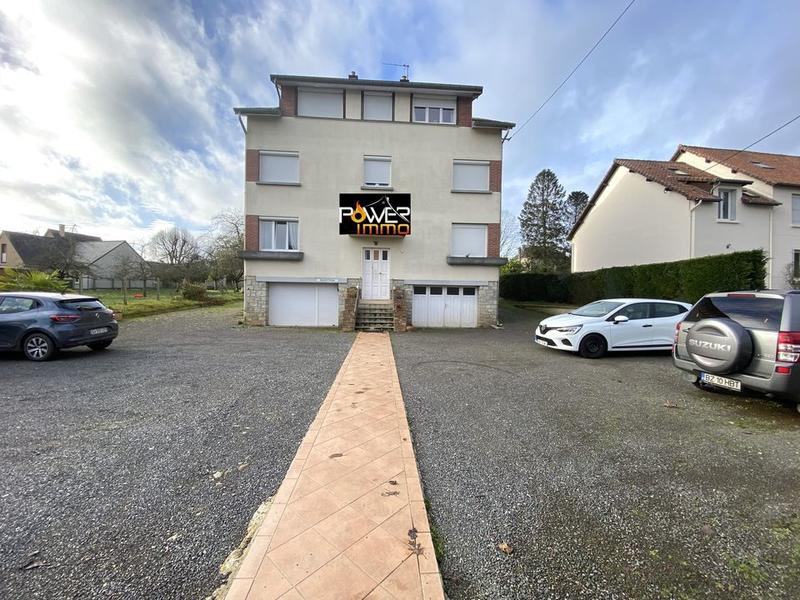 Immeuble - 330 m² - 21 pièces