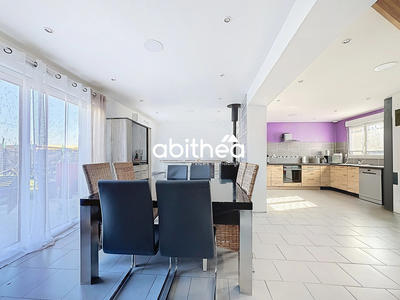 Maison - 110 m² - 5 pièces