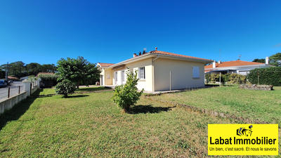 Maison - 95 m² - 4 pièces