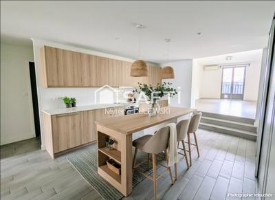 Appartement - 91 m² - 4 pièces