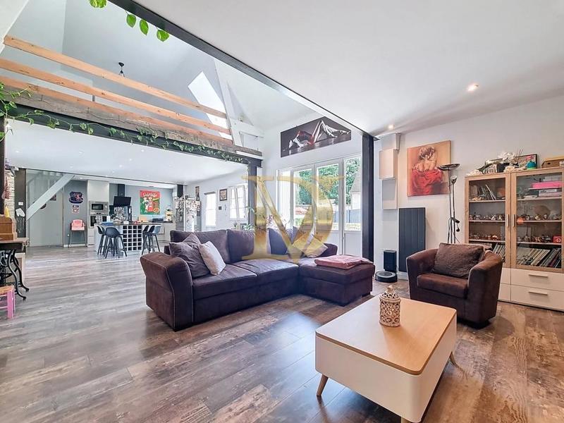 Propriété - 163 m² - 6 pièces