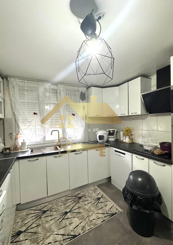 Maison - 112 m² - 6 pièces