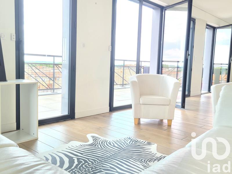 Appartement - 160 m² - 5 pièces