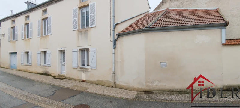 Maison - 242 m² - 8 pièces