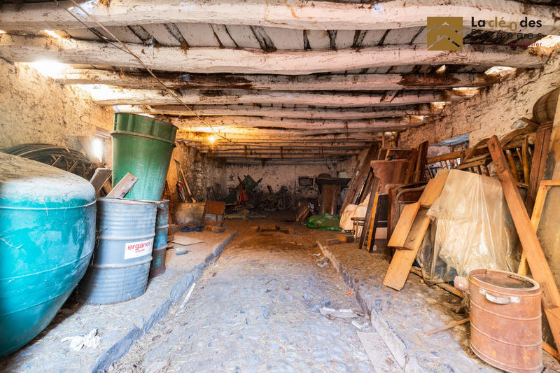 Maison ancienne - 170 m² - 2 pièces