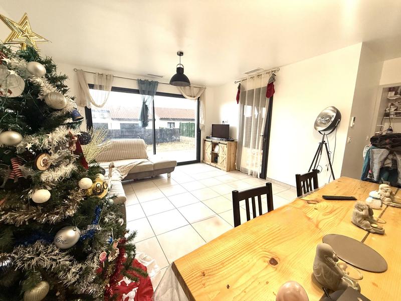 Villa - 104 m² - 4 pièces