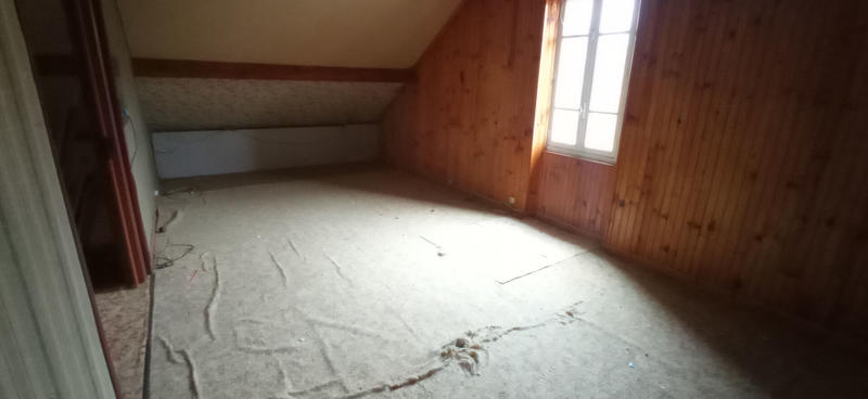 Maison - 93 m² - 5 pièces