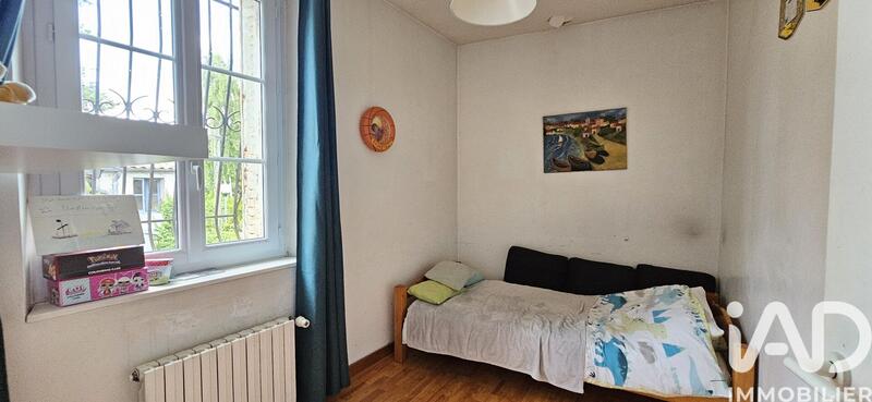 Maison - 250 m² - 10 pièces