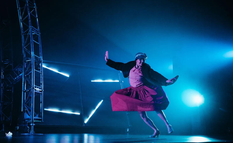 Amélia (Théâtre, acrobatie aérienne, danse)