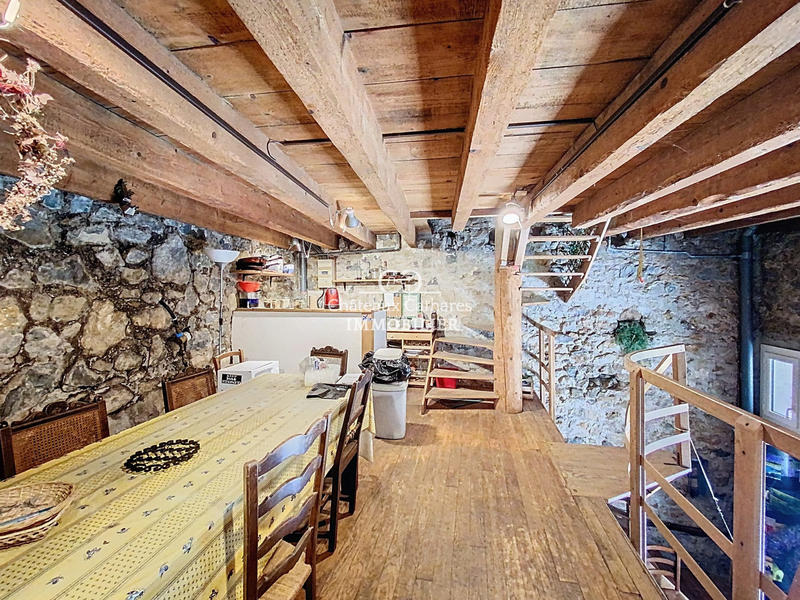 Maison - 110 m² - 5 pièces