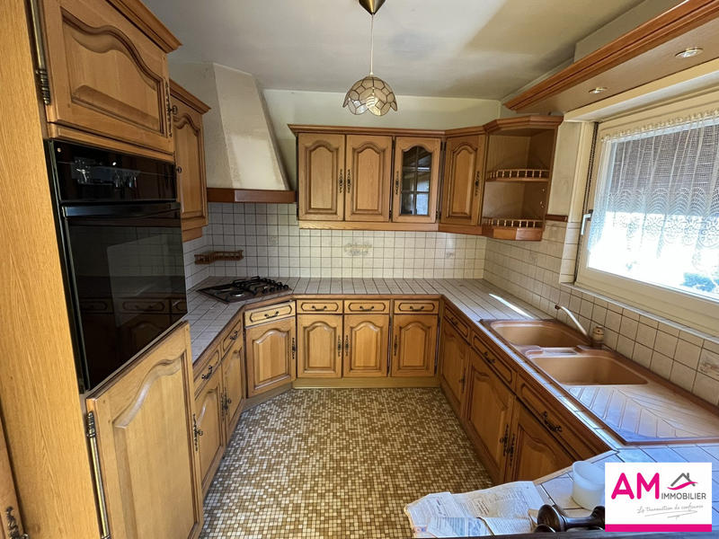 Maison - 168 m² - 7 pièces