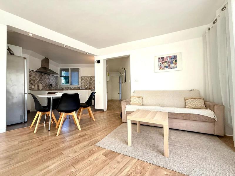 Appartement - 60 m² - 2 pièces