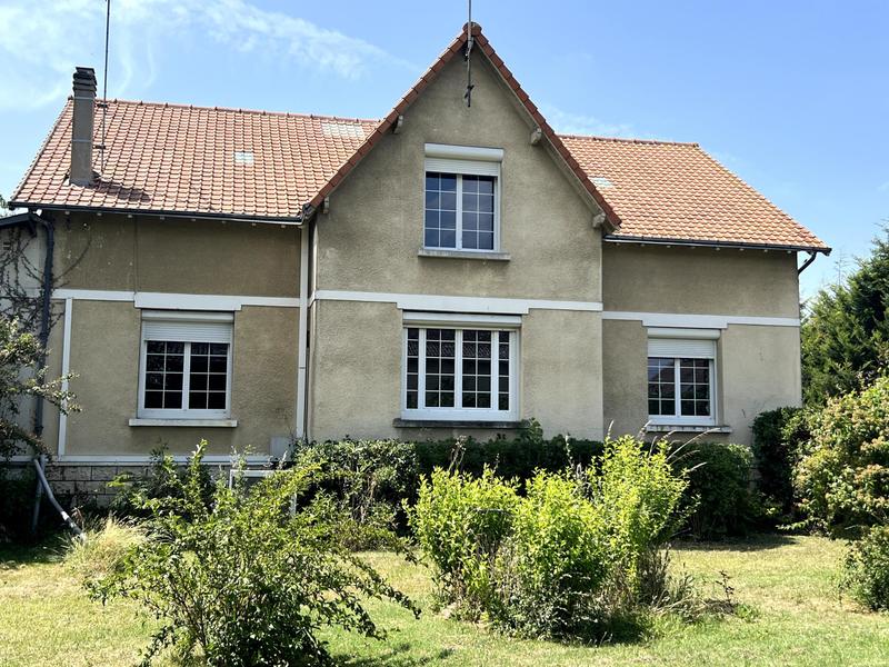 Maison - 249 m² - 13 pièces