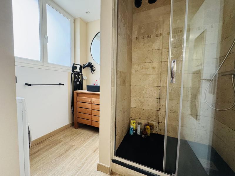 Appartement - 75 m² - 3 pièces