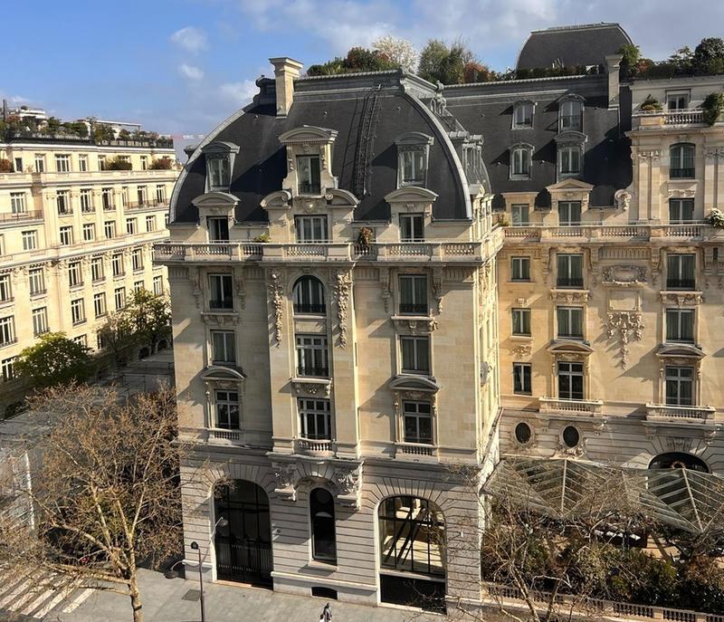 Appartement - 230 m² - 6 pièces