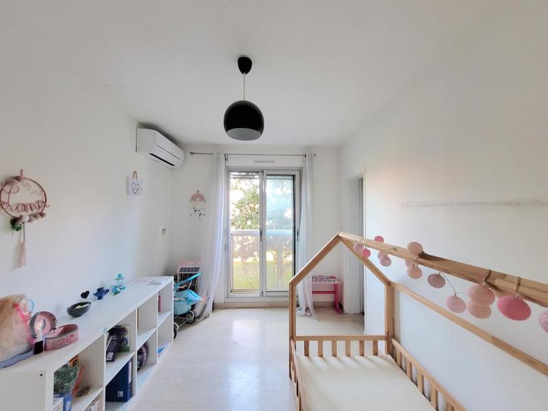 Appartement - 81 m² - 3 pièces